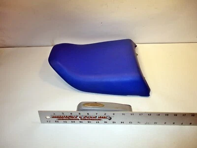 SUZUKI GSXR1100 REAR PASSENGER SEAT 45300-46E00-58R GSXR 1100 W 1993 - 98 lm - Image 1 of 4