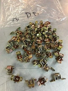Toma de toma de corriente de CC montaje en chasis 54 piezas estante a granel DD - Imagen 1 de 6