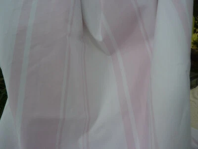 Tela de popelina de algodón rosa y blanco Rachel Ashwell Shabby Chic Grand Stripe 54" Foto 1 de 4