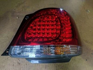 2005 TOYOTA ARISTO JZS160 RIGHT TAILLIGHT 1997-2005 LATE TYPE - Bild 1 von 2