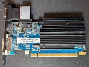 Sapphire AMD Radeon HD 6450 - 1GB GDDR3 VRAM GPU Video Card - Picture 1 of 4