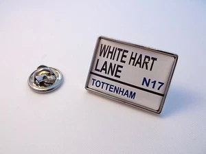TOTTENHAM STADIUM ROAD STREET SIGN LAPEL PIN BADGE GIFT - Picture 1 of 1