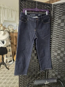 Sonoma Life Style Mid Rise Blue Denim CAPRI Jeans Ladies Size 8 Zip Button - Picture 1 of 8