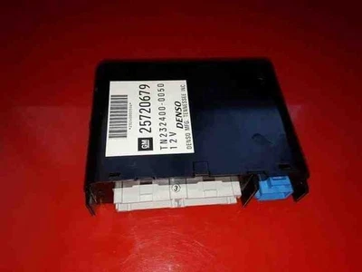 CADILLAC SRX Comfort Control Unit 2324000050 25720679 4.80 Petrol 25547080 - Image 1 of 4