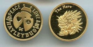 Hayleybug Mint The Hero 1/10th OZ Gold Gilded .999 Fine silver Round - Bild 1 von 3