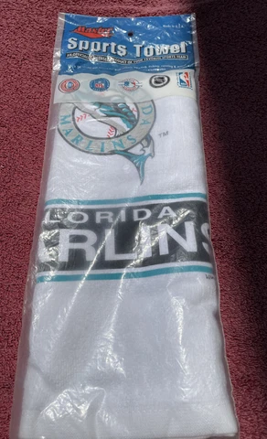 Vintage MLB Baseball Florida Marlins Sports Towel New Made In USA *Free Shipping Cover