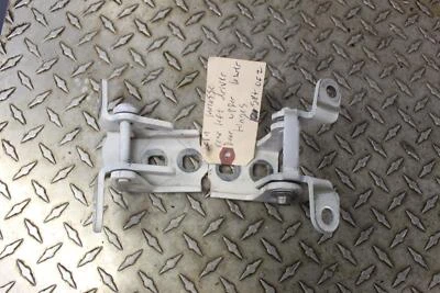 Bisagras inferiores superiores de la puerta del conductor trasera izquierda CP LH 2014 Buick Lacrosse Foto 1 de 4