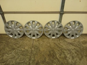 Genuine Nissan Factory Original 15 Inch Hubcaps 2015 Nissan Versa Note Set of 4 - Picture 1 of 9