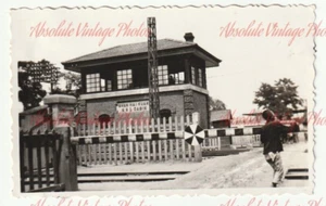 FOTO ANTIGUA SHAN HAI KUAN ESTACIÓN DE TREN CAJA DE SEÑAL NORTE DE CHINA VINTAGE AÑOS 30 - Imagen 1 de 2