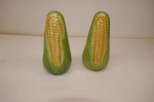 Vintage Medium Size Ear of Corn  Ceramic  Salt & Pepper Shakers - Picture 1 of 3