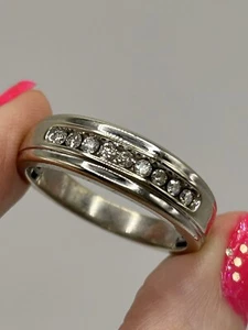 Estate 10k White Gold 1/4ctw Diamond Wedding Band Ring 3.7 Grams Size 10.5 - Picture 1 of 11