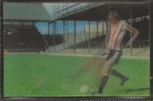 SUN-GALLERY OF FOOTBALL ACTION 1972 (3D M52) - #38 - BRENTFORD - JOHN O'MARA - Bild 1 von 2