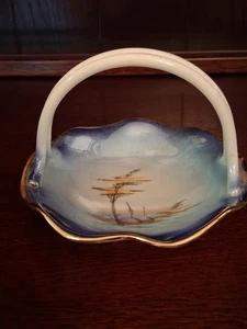 Vintage Capodimonte Porcelain Ashtray/Trinket Dish Made In Italy - Picture 1 of 5