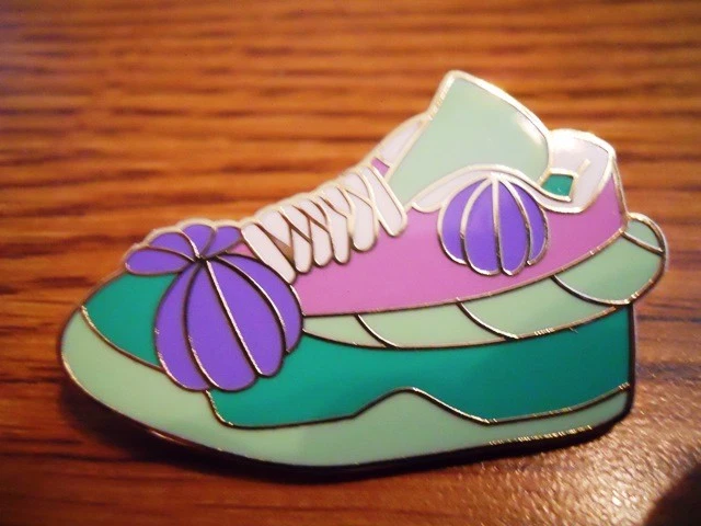 Disney Uncas Princesa Zapatilla Set Misterio Ariel Sirenita Pinback Foto 1 de 1