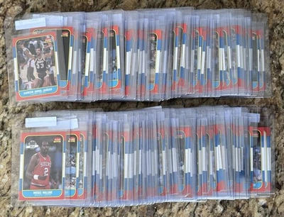 Juego casi completo de baloncesto Fleer 1986 141/143 con pegatinas sin Michael Jordan RC Foto 1 de 4