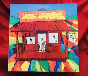 MUSIC EMPORIUM LEGENDARY PSYCHEDELIC ALL ANALOGUE REPRESS IN UNI-PACK SLEEVE!!! - Imagen 1 de 2