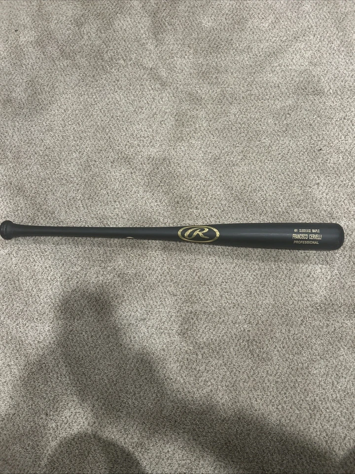 MLB GAME OFFICIAL Bats Belonging to Francisco Cervelli - Imagem 1 de 4