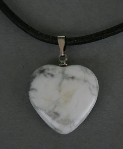 Herz Anhänger  Howlith - Bild 1 von 1