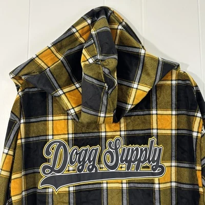 Bata de salón con capucha de microfleece manga larga para hombre Dogg Supply by Snoop Dogg LG  Foto 1 de 4