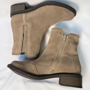 Clarks Maye Zip Leather Ankle Boot Pebble Suede Women's 6 Casual Outdoor Work - Picture 1 of 13