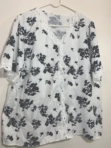 Womens 3X Blouse White With Black Floral Short Sleeve Pull Over - Picture 1 of 6