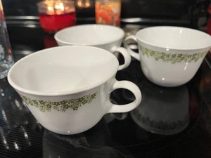 Tazzine da tè caffè vintage Corelle Spring Blossom Crazy Daisy, set di 3 - Foto 1 di 1