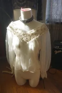 Elegant 1950S White Puff Sleeve Blouse Button Back - Picture 1 of 5