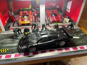 1:18 McLaren F1 GTR Road Car 1997 modelli UT nero - Foto 1 di 7