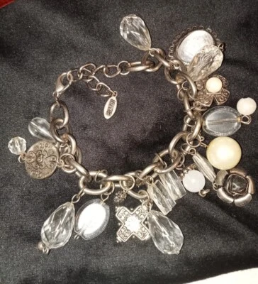 Armband Bettelarmband von Esprit©mit 18 Charms - Bild 1 von 4