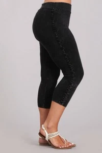 Chatoyant Plus Size Mineral Wash Side Lace Cropped Leggings Black 1XL - Picture 1 of 4
