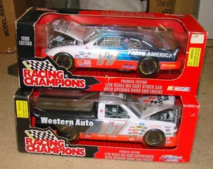 RC #17 Darrell Waltrip Nascar Super Truck Series 1:18 Western Auto + Monte Carlo - Picture 1 of 17