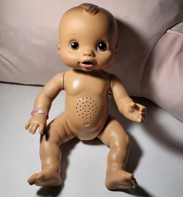 🎄🎅 Muñeca BABY ALIVE 2006 Wets 'N Wiggles NIÑA HISPANA 🎅🎄 Foto 1 de 4