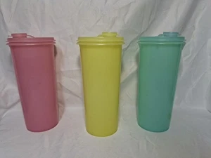 3 Vtg Tupperware Drink Container, Blue Pink Blue Pastel 262 Lid 603 Cap 564 - Picture 1 of 8