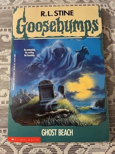 GHOST BEACH Goosebumps R. L. Stine #22 August 1994 LIKE NEW - Picture 1 of 13