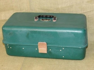 Scatola Attrezzi Pesca Vintage UMCO 204-RS Verde ~ Da Vedere Ottime Condizioni Usato - Foto 1 di 20