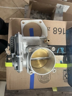 Cuerpo del acelerador K-Tuned 72 mm accionamiento por cable 06-15 Civic Si con RBC RRC KTD-72D-RBC Foto 1 de 3