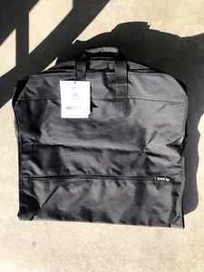 DELSEY Helium 45" Mid Length Garment Sleeve - Black - Picture 1 of 2