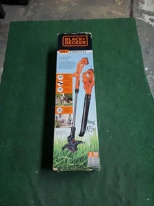 BLACK+DECKER 20V MAX* String Trimmer / Edger and Sweeper Combo Kit, - LCC221 - Picture 1 of 5