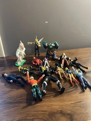 LOT OF 14 LOOSE PLAYED WITH Toy ACTION FIGURES DC UNIVERSE,FLASH,BUCKY O'HARE,++ - Image 1 of 4