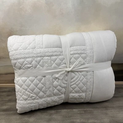 Pottery Barn LoveShackFancy бант сердце лоскутное одеяло полный/королева пятна читать - Изображение 1 из 4