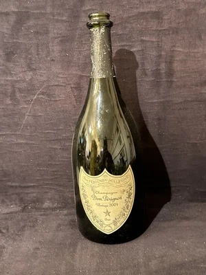 Dom Perignon Champagne Vintage 2004 - Botella vacía Foto 1 de 4