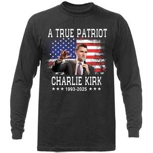 Charlie Kirk True Patriot Memorial US Flag Langarm T-Shirt - Bild 1 von 17