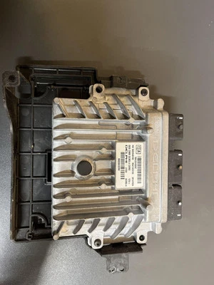 Centralina motore CITROËN C5 II Break RE ECU 9663548180 2.0 Diesel 2010 28709358 - Immagine 1 di 2