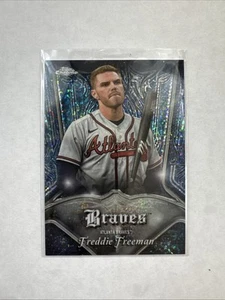 Topps 2022 cromado - Freddie Freeman a rayas #P-8 - Imagen 1 de 2