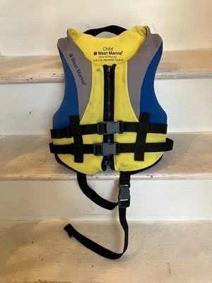 West Marine Neoprene Child Ski Life Vest Type III Flex Back Rapid Dry 30-50 lbs - Image 1 of 4
