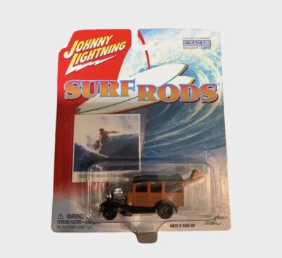 Johnny Lightning 1/64 Surf Rods 1931 Ford Model A Station Wagon  w/Boards - Image 1 of 3