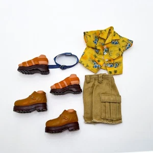 Second Edition Funk Out Cameron Bratz Boyz Puppe Lot Top Shorts Schuhe Gürtel - Bild 1 von 2