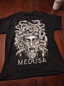 NEU Hot Topic Medusa T-Shirt Größe Medium - Bild 1 von 4