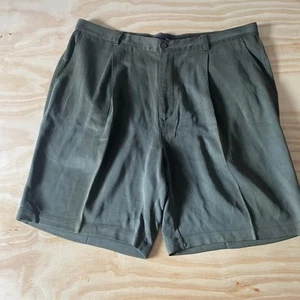 Vintage Tommy Bahama Silk Shorts Size 40 Pleated Front 100% Silk Relaxed Resort - Picture 1 of 12