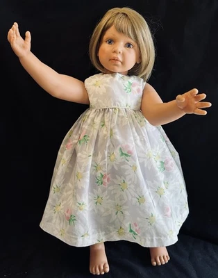 VTG 2003 Lee Middleton Blonde Bob TODDLER GIRL DOLL Blonde 25" By Reva Schick - Image 1 of 4